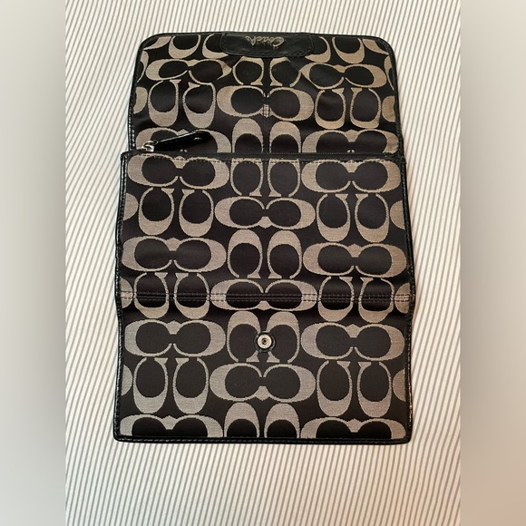 Coach wallet - Picture 2 of 3
